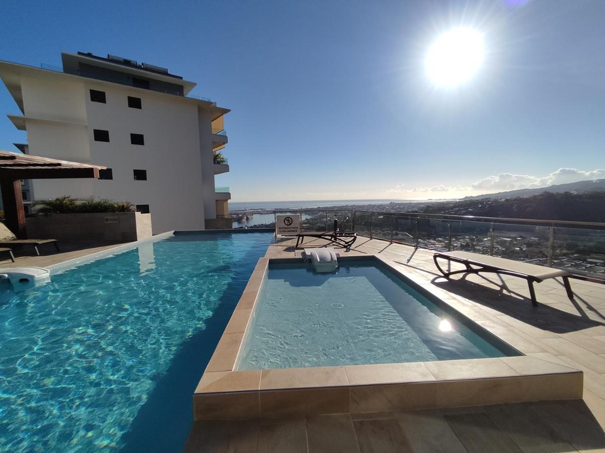 Charmant F2 A Skynui, Piscine De 25M Et Vue Mer 帕皮提 外观 照片